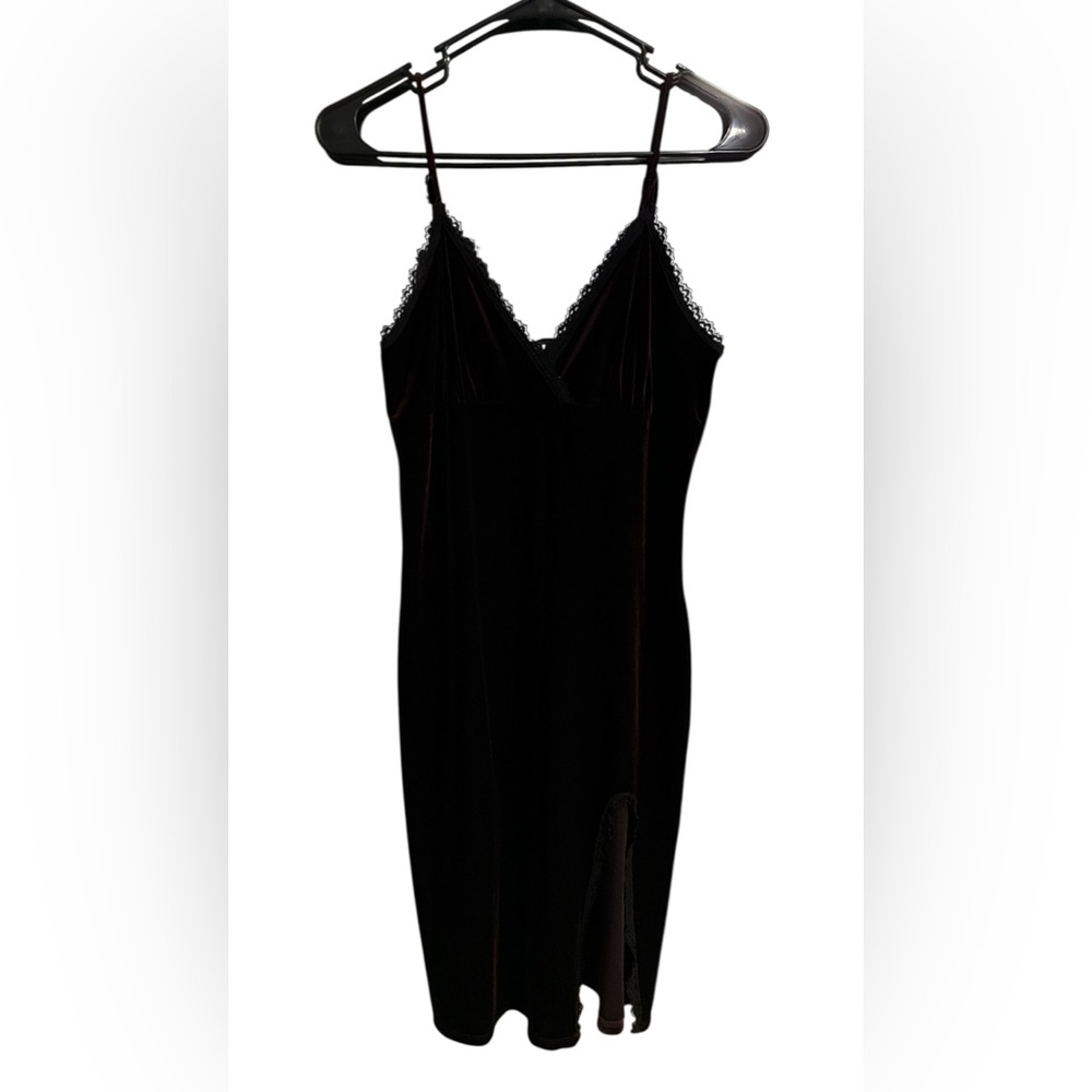Forever 21 Deep Wine Velvet Lace Slip